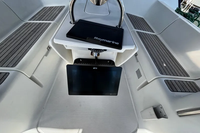 Slide: The Image of Cockpit of 2004 Jeanneau Sun Odyssey 40.3 with Raymarine navigation equipment. - 10