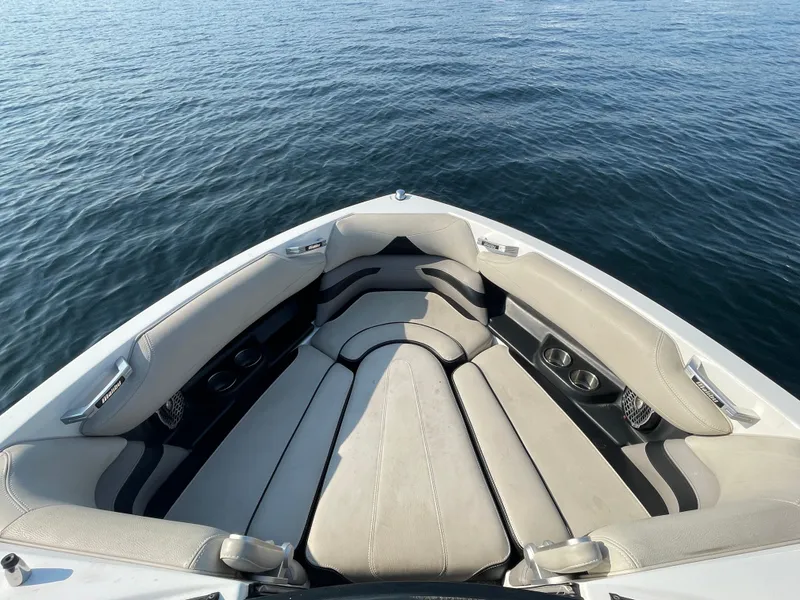 Slide: The Image of Malibu Wakesetter 23 LSV 2015 - 15
