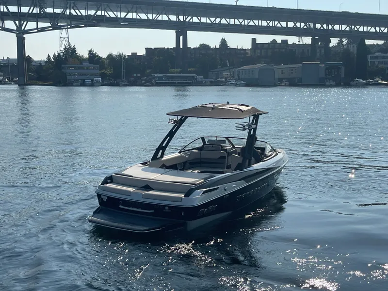Slide: The Image of Malibu Wakesetter 23 LSV 2015 - 5