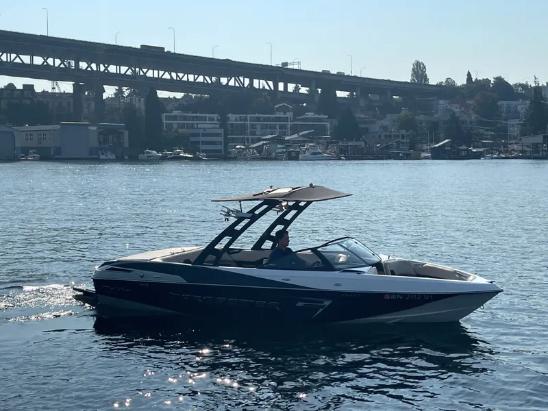 Slide: The Image of Malibu Wakesetter 23 LSV 2015 - 7