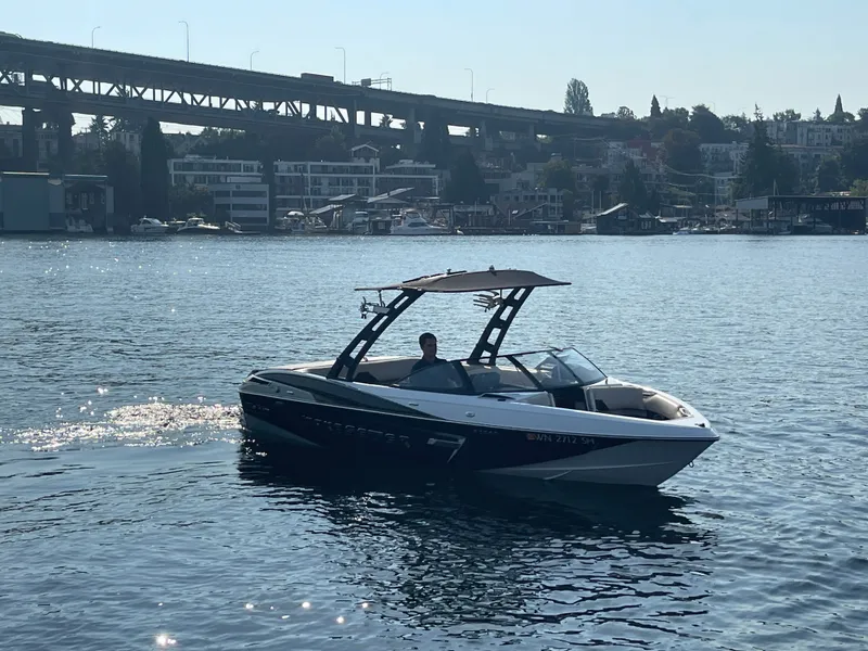 Slide: The Image of Malibu Wakesetter 23 LSV 2015 - 8