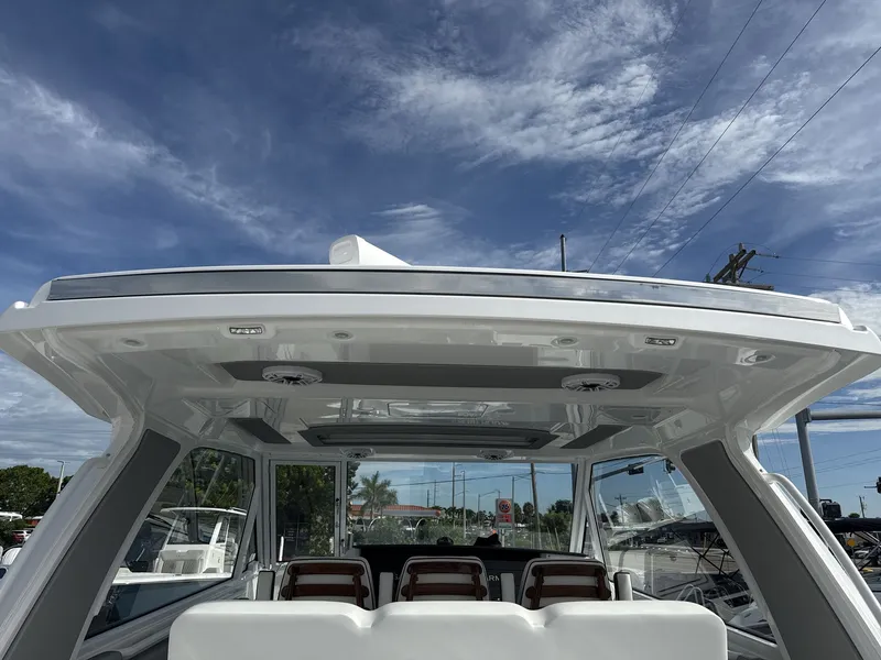 Slide: The Image of Everglades 367 CX 2026 - 14