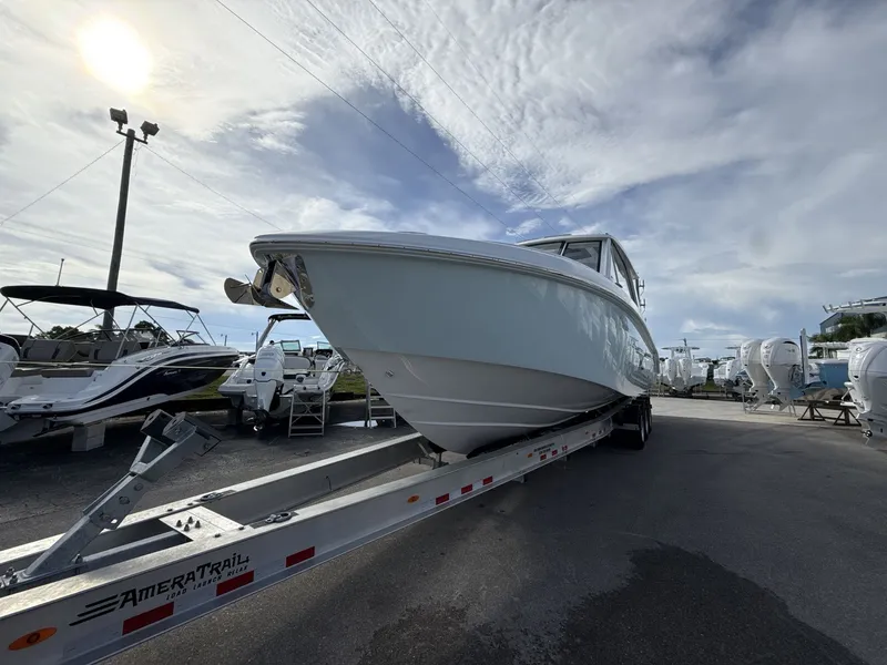 Slide: The Image of Everglades 367 CX 2026 - 6