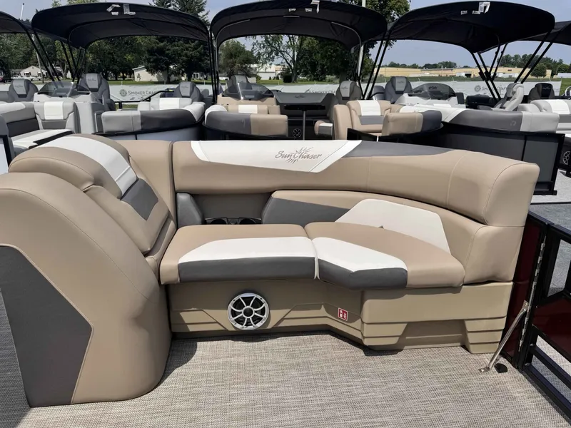 Slide: The Image of SunChaser Eclipse 23 LR DH 2026 - 12