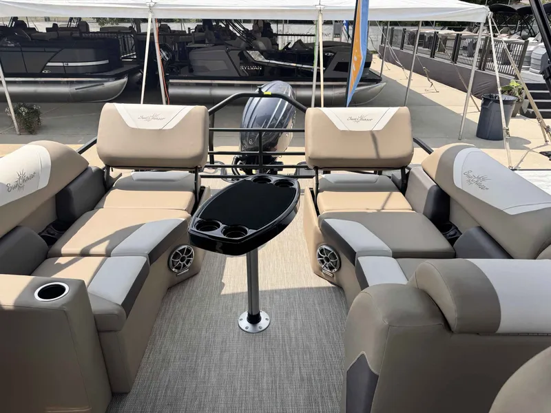 Slide: The Image of SunChaser Eclipse 23 LR DH 2026 - 17