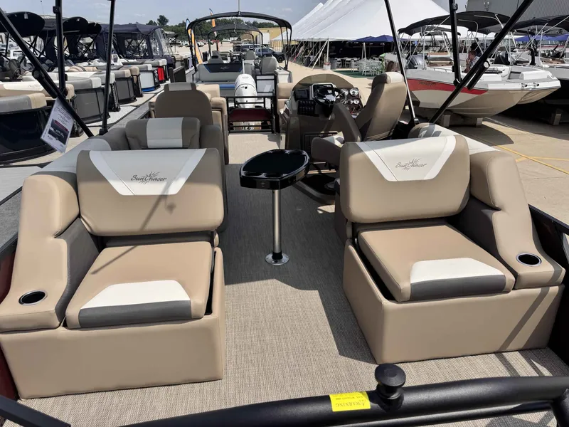 Slide: The Image of SunChaser Eclipse 23 LR DH 2026 - 18