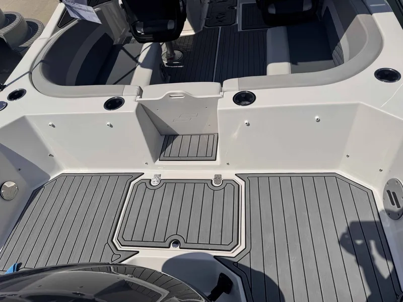 Slide: The Image of Starcraft SVX 230 OB 2026 - 17