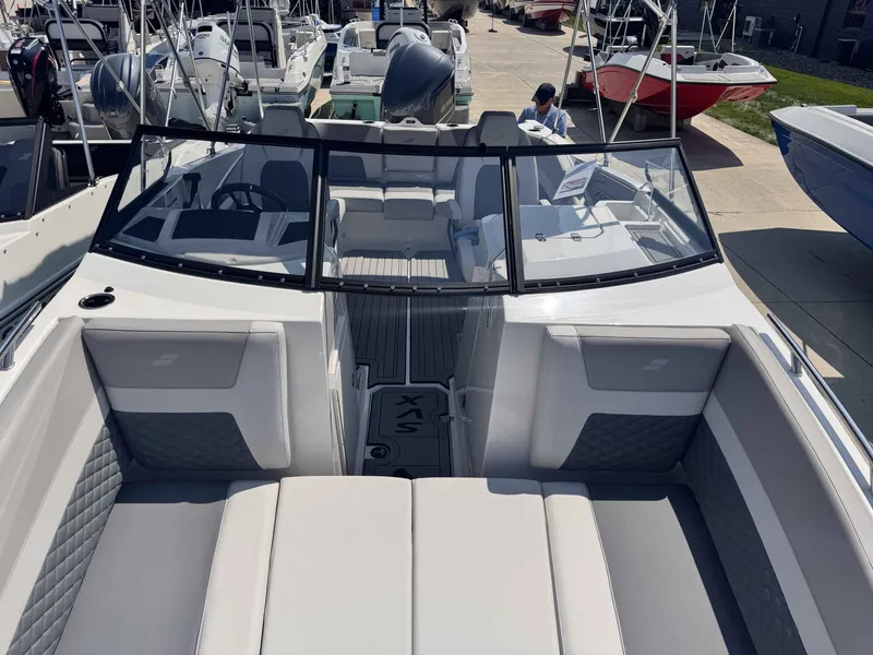 Slide: The Image of Starcraft SVX 230 OB 2026 - 4