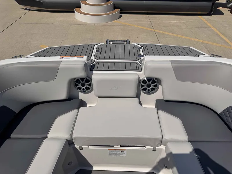 Slide: The Image of Starcraft SVX 230 OB 2026 - 6