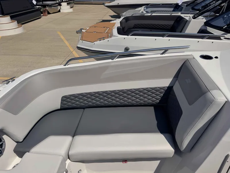 Slide: The Image of Starcraft SVX 230 OB 2026 - 7