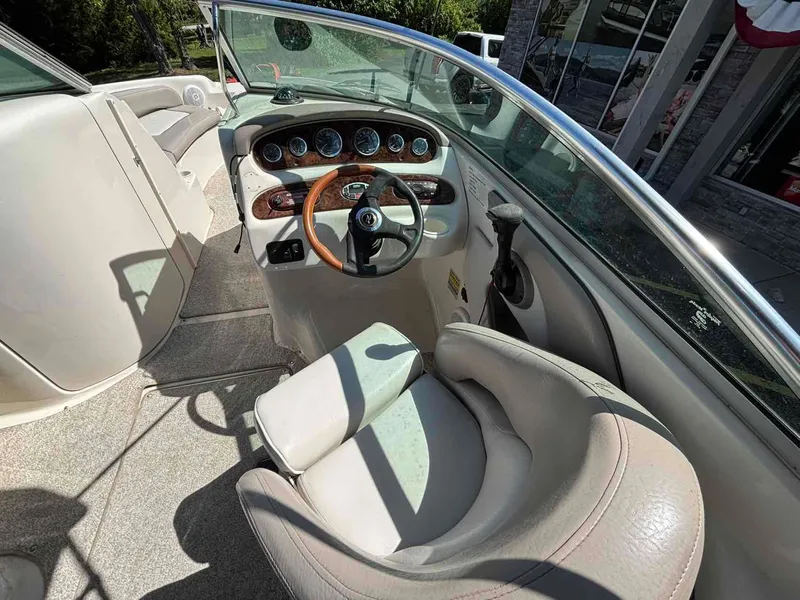 Slide: The Image of Sea Ray 240 Sundeck 2004 - 11