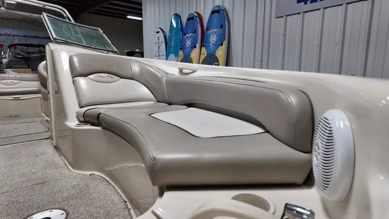 Slide: The Image of Sea Ray 240 Sundeck 2004 - 19