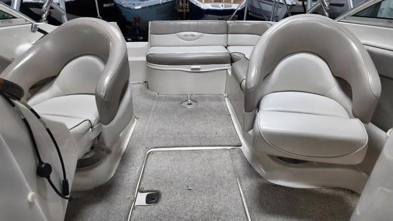Slide: The Image of Sea Ray 240 Sundeck 2004 - 31