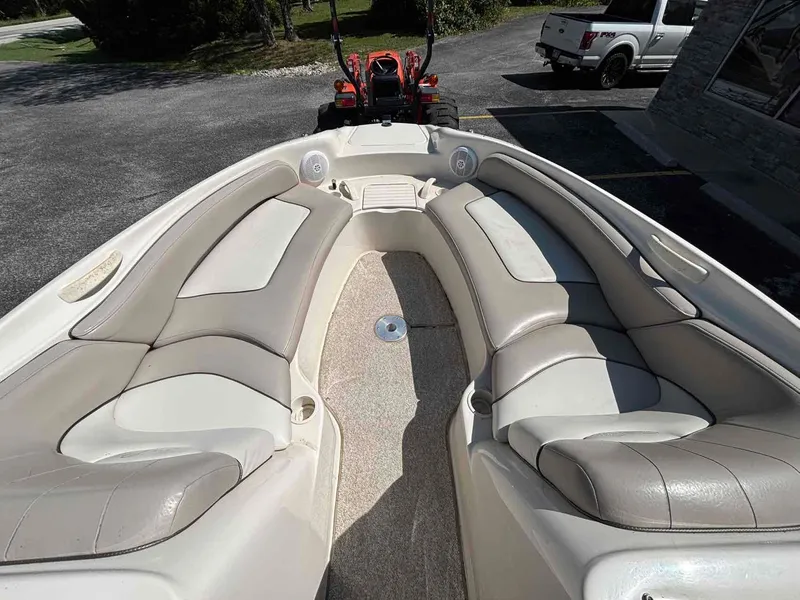 Slide: The Image of Sea Ray 240 Sundeck 2004 - 8