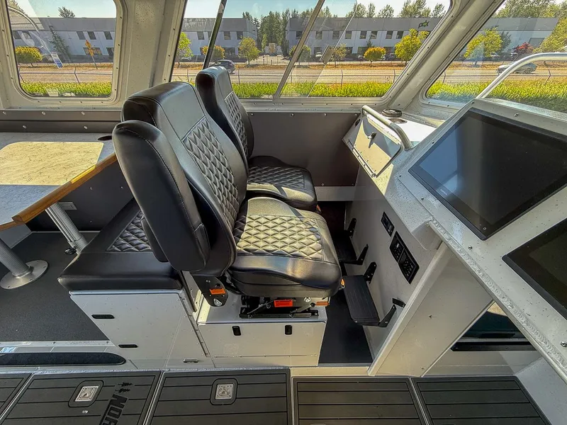 Slide: The Image of North River 3400 EXL Endurance 2026 - 13