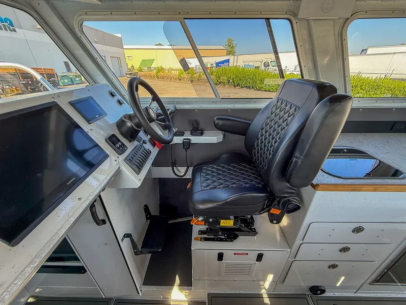 Slide: The Image of North River 3400 EXL Endurance 2026 - 14