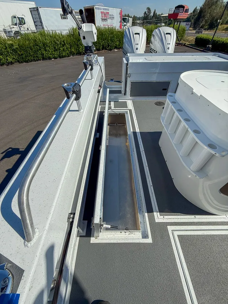 Slide: The Image of North River 3400 EXL Endurance 2026 - 21