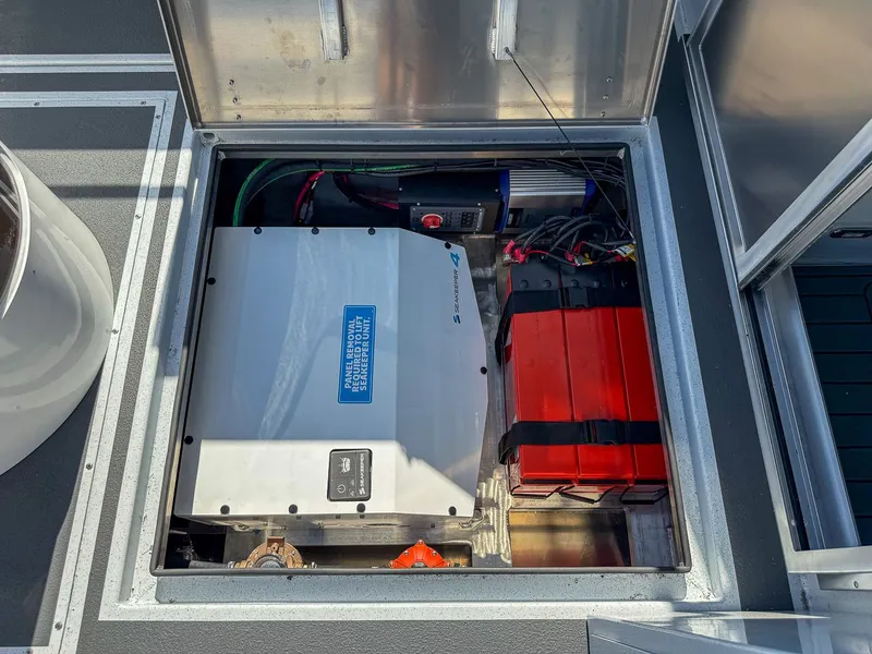 Slide: The Image of North River 3400 EXL Endurance 2026 - 23