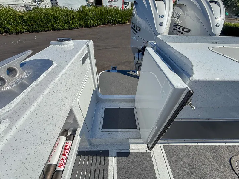 Slide: The Image of North River 3400 EXL Endurance 2026 - 27