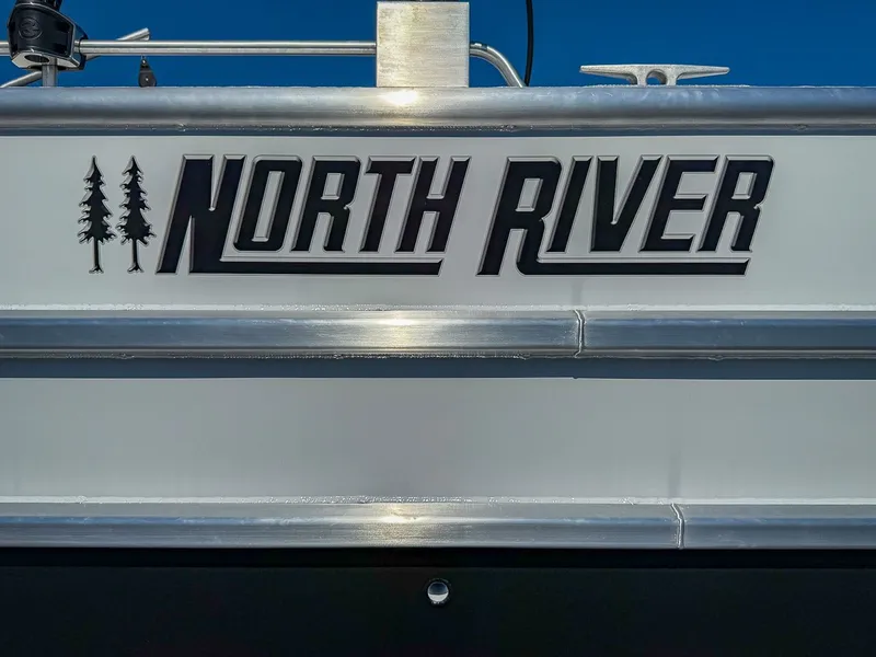 Slide: The Image of North River 3400 EXL Endurance 2026 - 29