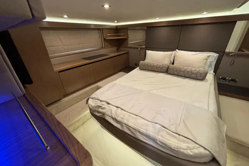Slide: The Image of Luxurious bedroom interior of 2018 Sea Ray Sundancer 460 yacht with modern design. - 37