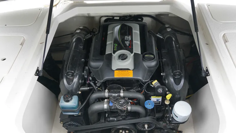 Slide: The Image of Chaparral 21 Sport H20 2017 - 10