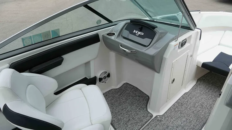 Slide: The Image of Chaparral 21 Sport H20 2017 - 12