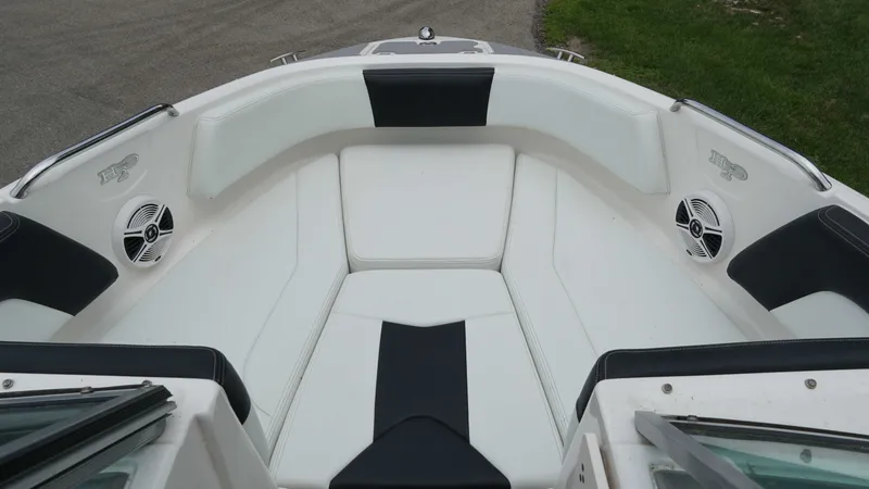 Slide: The Image of Chaparral 21 Sport H20 2017 - 17