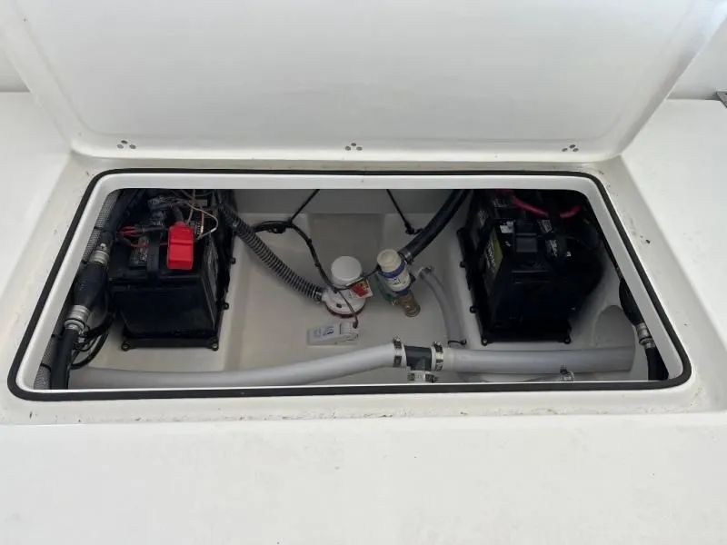 Slide: The Image of Parker Marine 2420 SC - 247 Explorer 2026 - 15