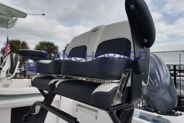 Slide: The Image of Tidewater 2110 Bay Max 2026 - 7