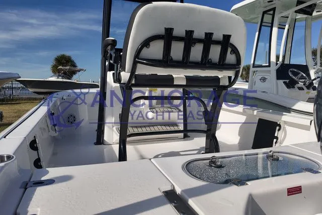 Slide: The Image of Tidewater 2110 Bay Max 2026 - 9