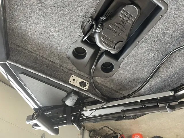 Slide: The Image of Tracker Pro Team 175 2026 - 14