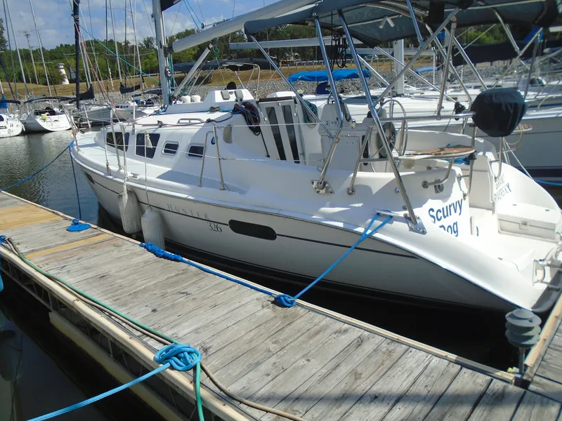 The Image of Hunter 326 2002 - 0