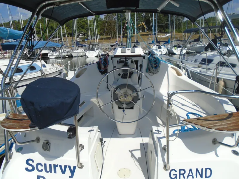 Slide: The Image of Hunter 326 2002 - 2