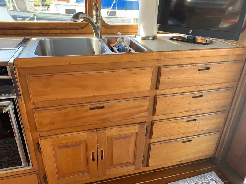 Slide: The Image of Californian 34 LRC 1983 - 17