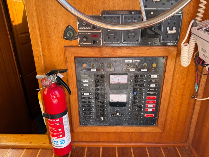 Slide: The Image of Californian 34 LRC 1983 - 20