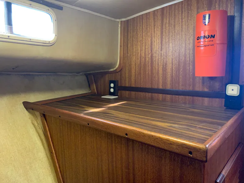 Slide: The Image of Californian 34 LRC 1983 - 31