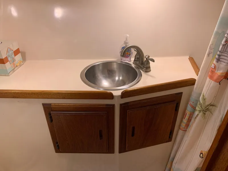 Slide: The Image of Californian 34 LRC 1983 - 36