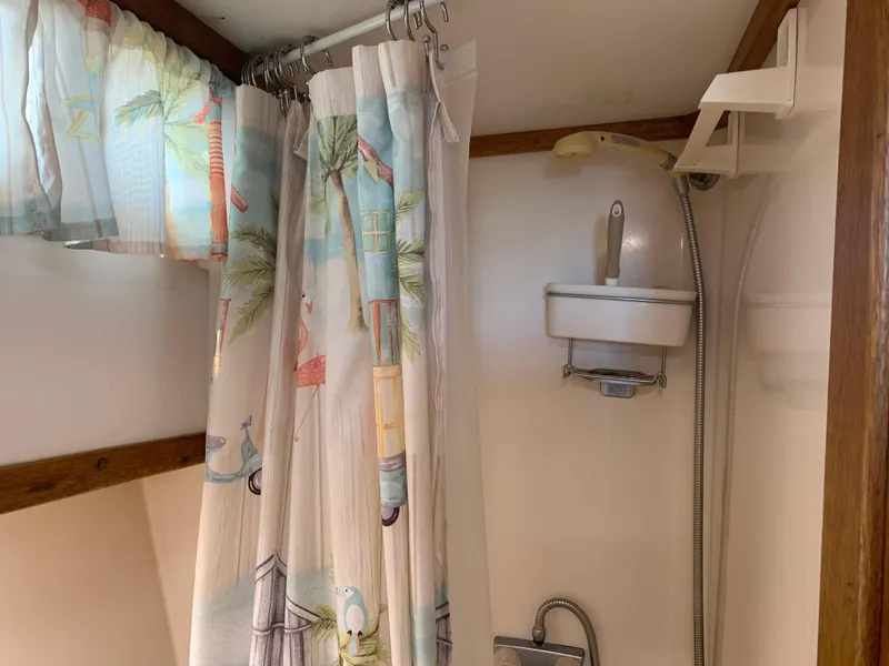 Slide: The Image of Californian 34 LRC 1983 - 37