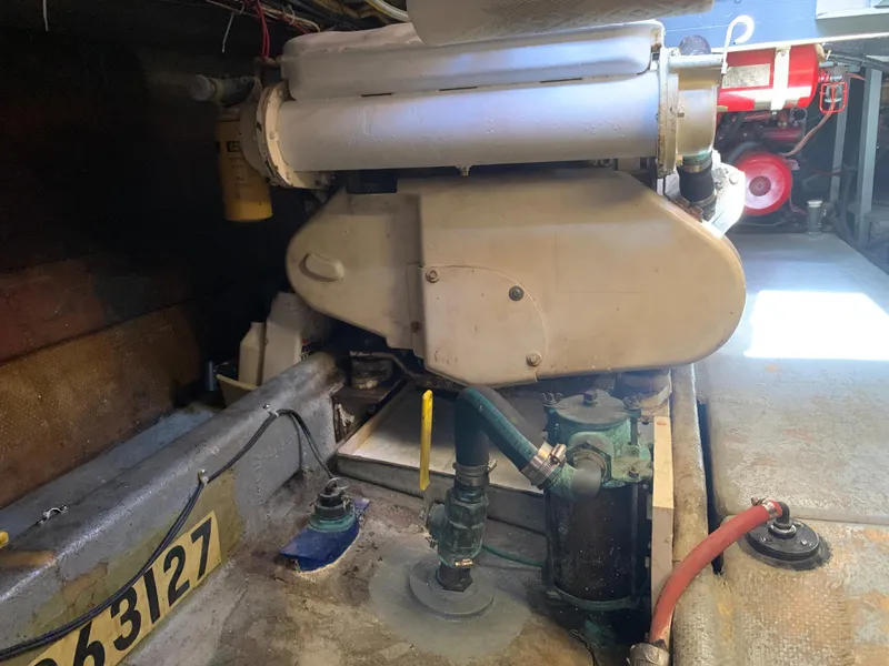 Slide: The Image of Californian 34 LRC 1983 - 42