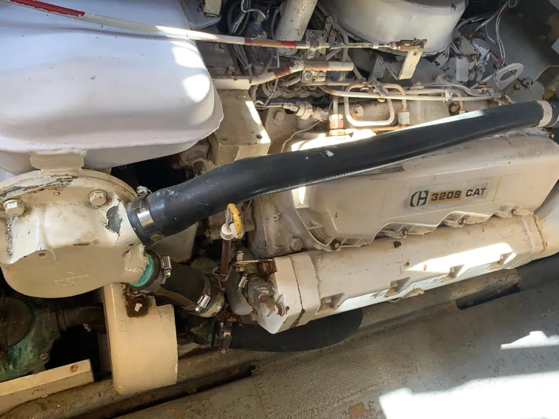 Slide: The Image of Californian 34 LRC 1983 - 43