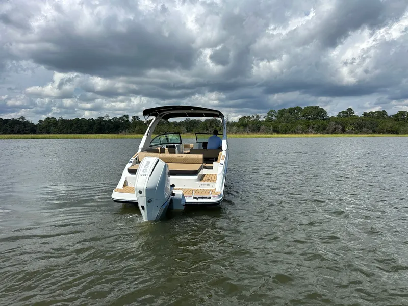 Slide: The Image of Sea Ray SDX 250 Outboard 2026 - 7