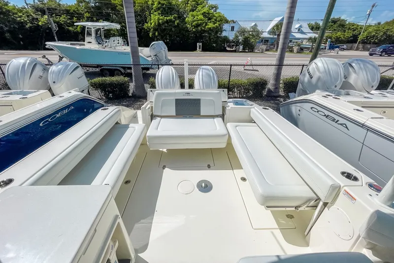 Slide: The Image of Cobia 280 Dual Console 2026 - 7
