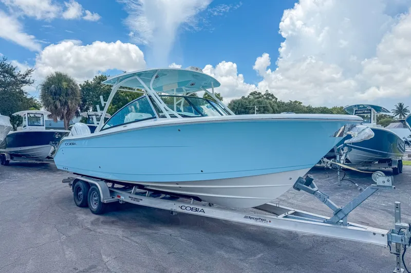 Slide: The Image of Cobia 280 Dual Console 2026 - 3