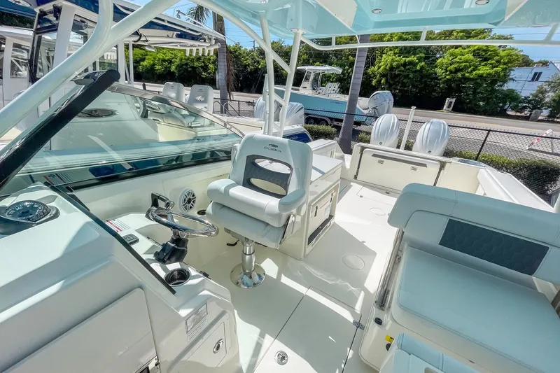 Slide: The Image of Cobia 280 Dual Console 2026 - 13