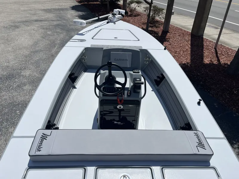 Slide: The Image of Maverick 18 HPX-V 2022 - 11