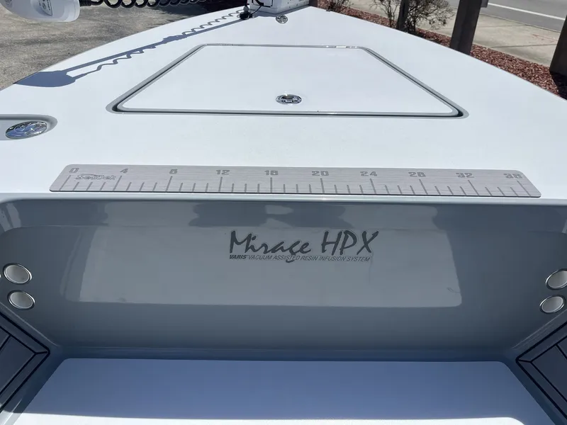 Slide: The Image of Maverick 18 HPX-V 2022 - 16