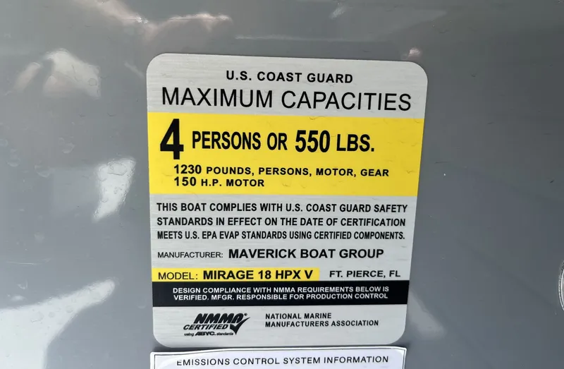 Slide: The Image of Maverick 18 HPX-V 2022 - 21