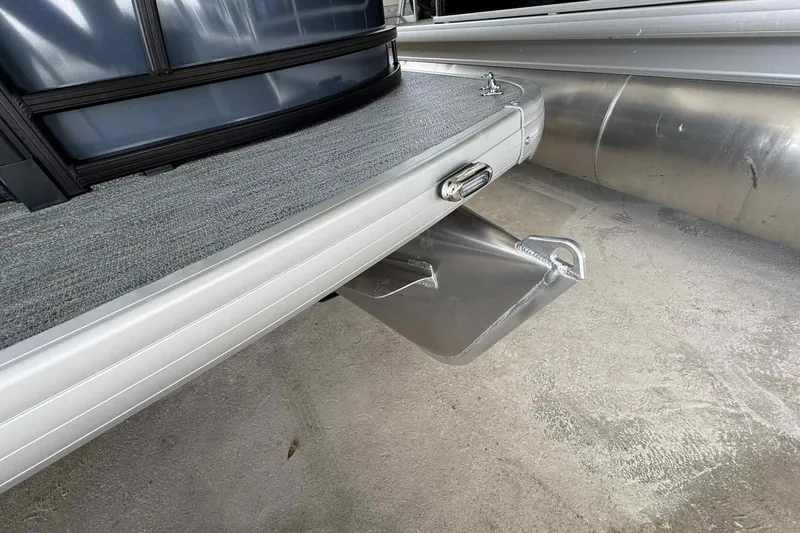 Slide: The Image of 2025 Sweetwater 2086 CSE pontoon boat detail, featuring aluminum construction and sleek design. - 4
