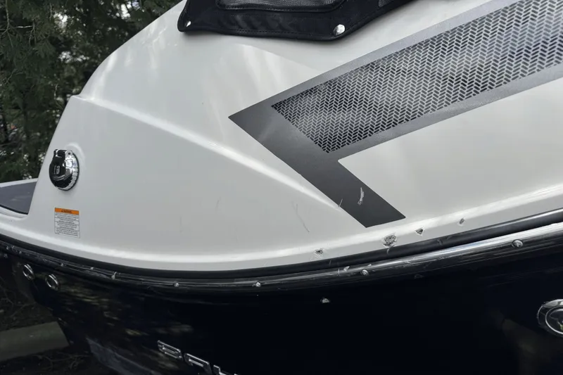 Slide: The Image of Bayliner DX 2250 2020 - 17